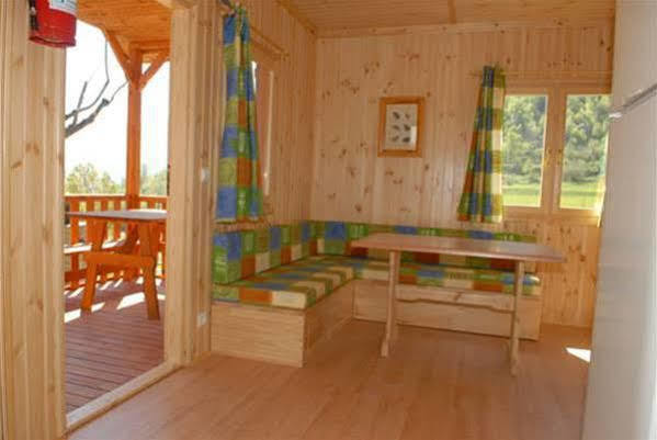 Camping La Torre Hotel Espot Esterno foto
