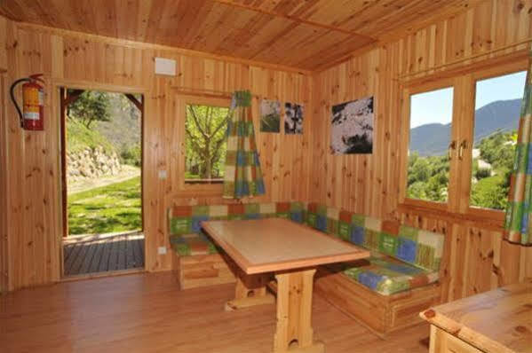 Camping La Torre Hotel Espot Esterno foto